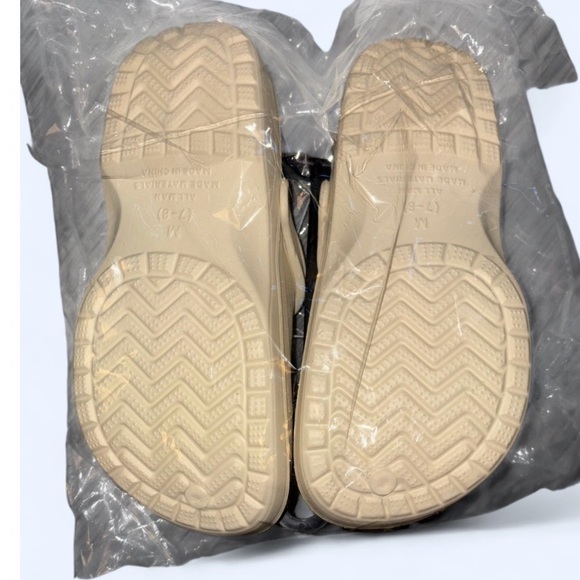 Beige Slip-On Clogs NWT Size M 7/8 - Picture 5 of 5